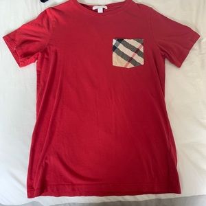 Burberry T shirt red check-print pocket